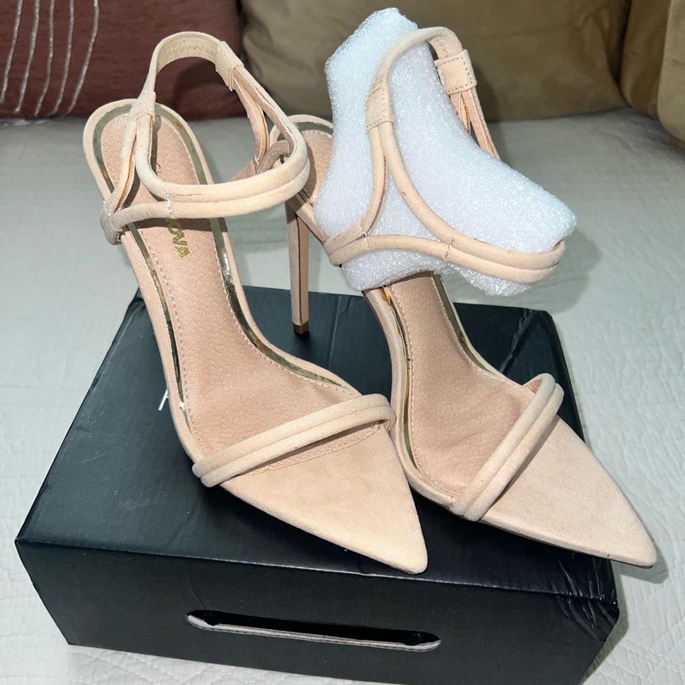 NIB Fashion Nova Beige Strappy Heels